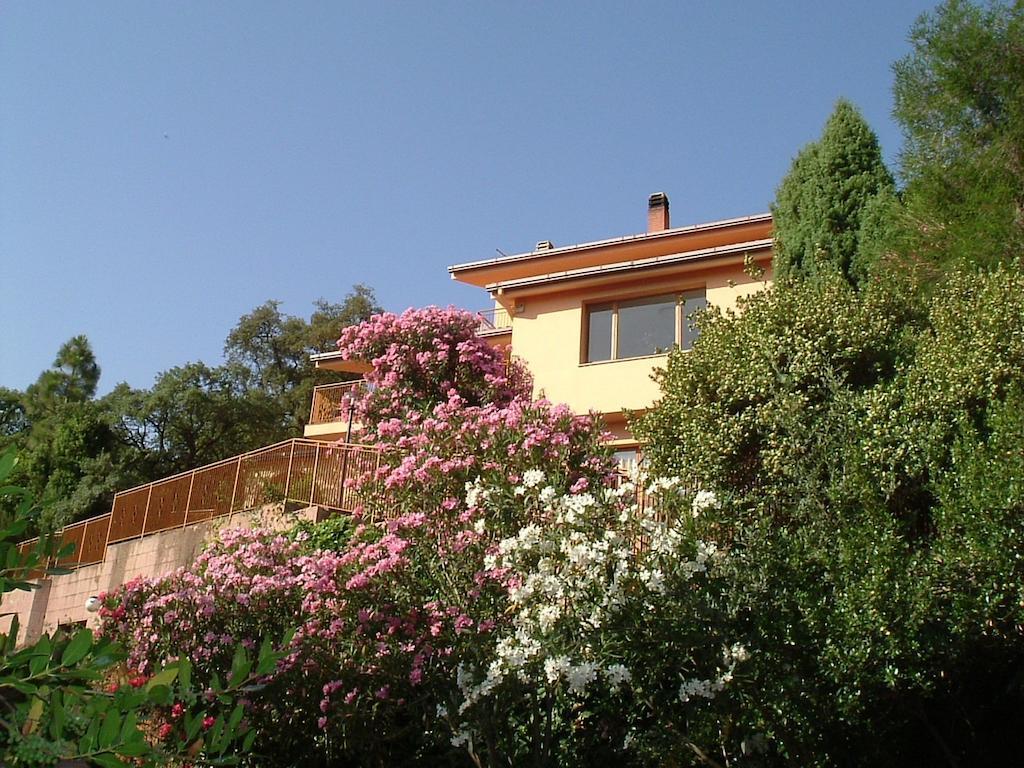 Villa Patrizia B&B Sul Lago Capoterra Extérieur photo
